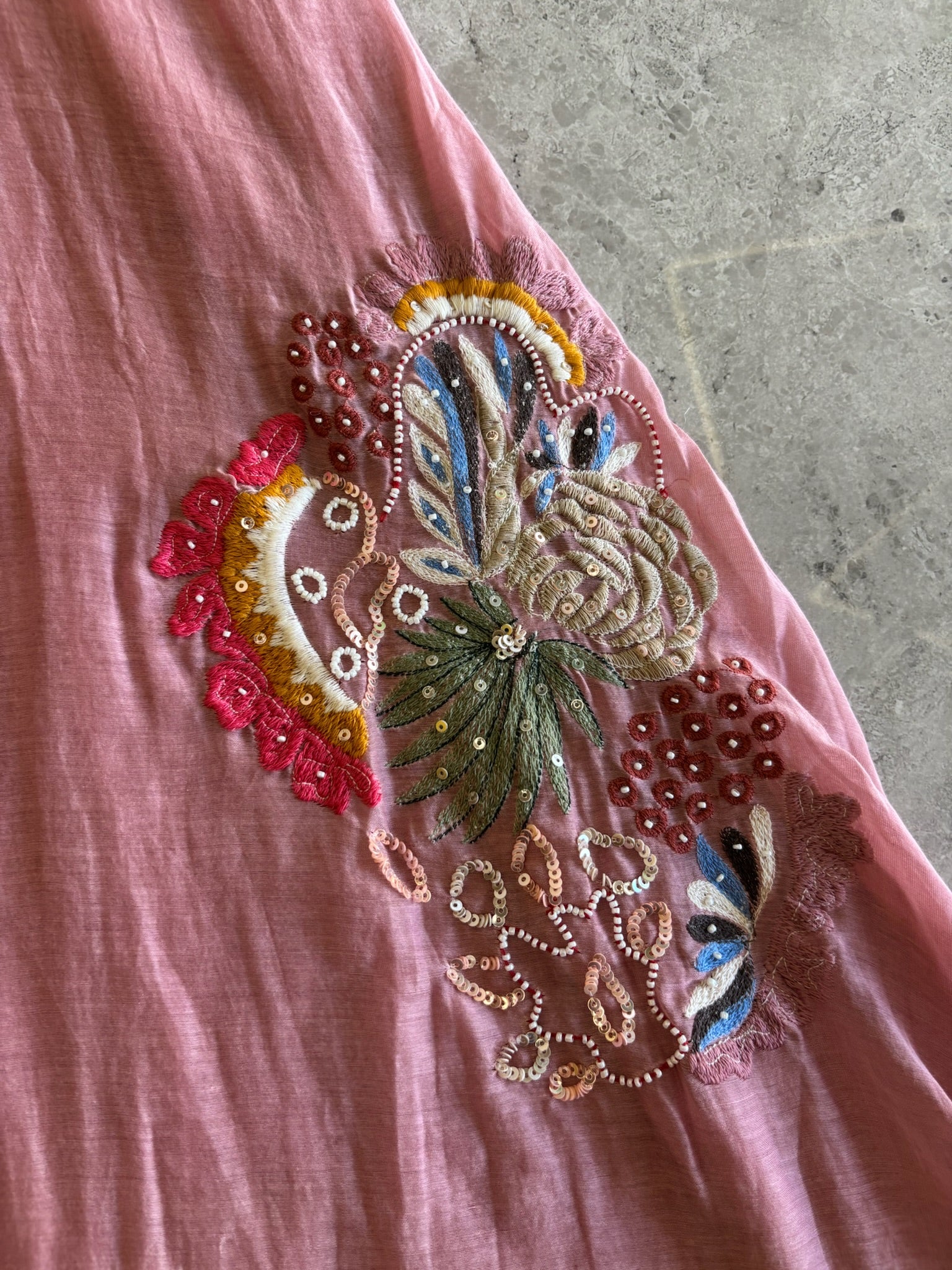 A4144 - Mul Chanderi Kurti with Heavy Handwork, paired with Pants & Dupatta.