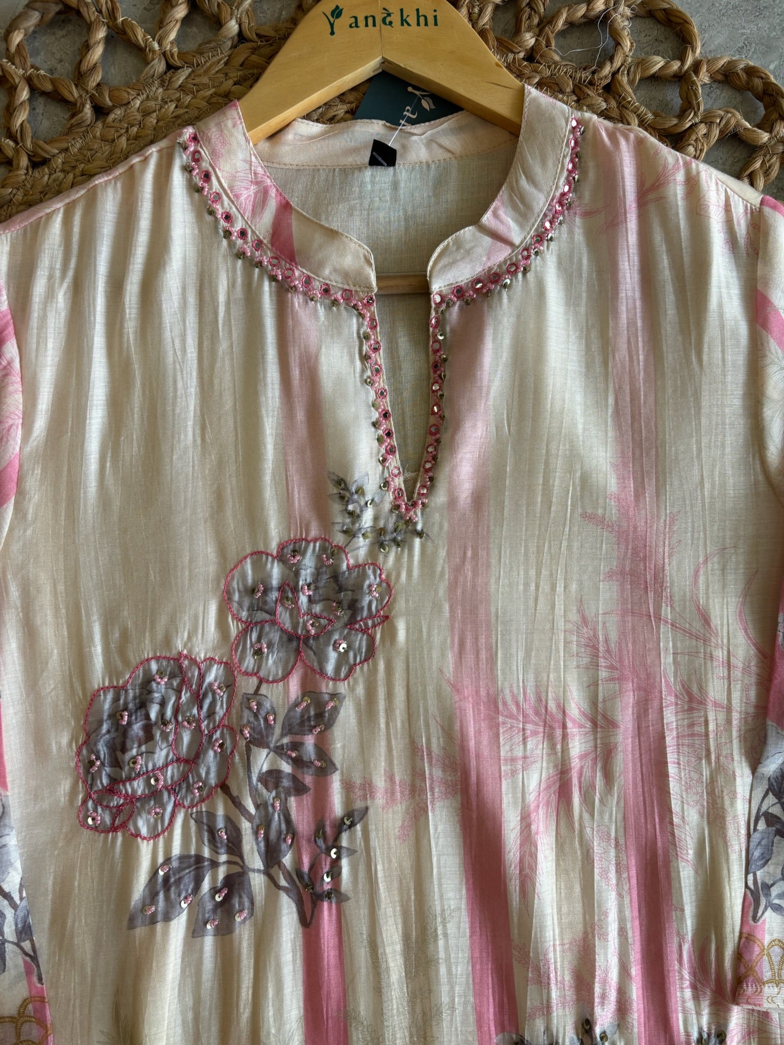 A3920- Muslin Kurti with Stripe Prints & Minimal Handwork detailing, paired with Pants & Dupatta