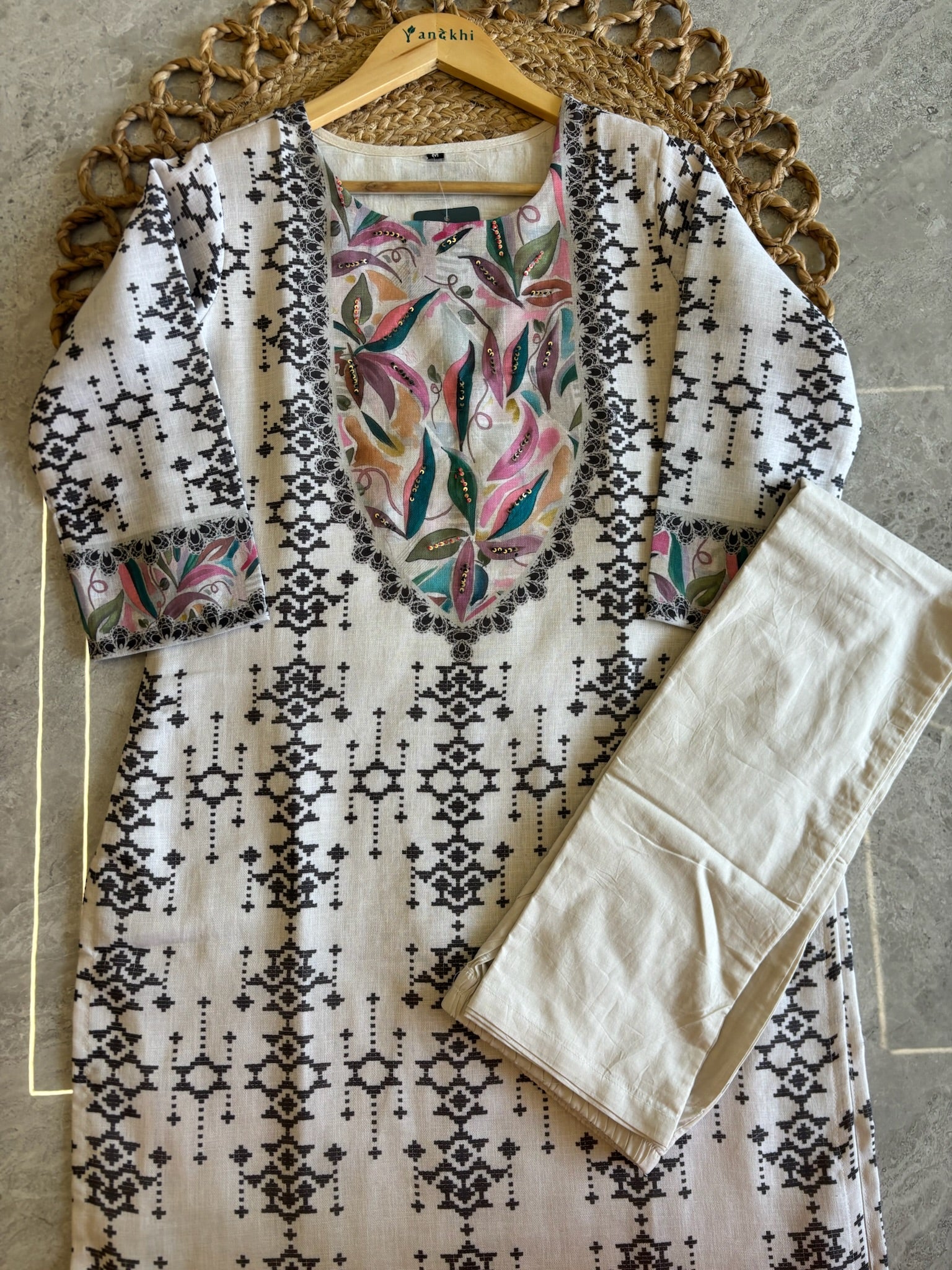A4046- Linen Suit featuring Bold Black Geometric Prints & details, with Pants & a Printed Dupatta.