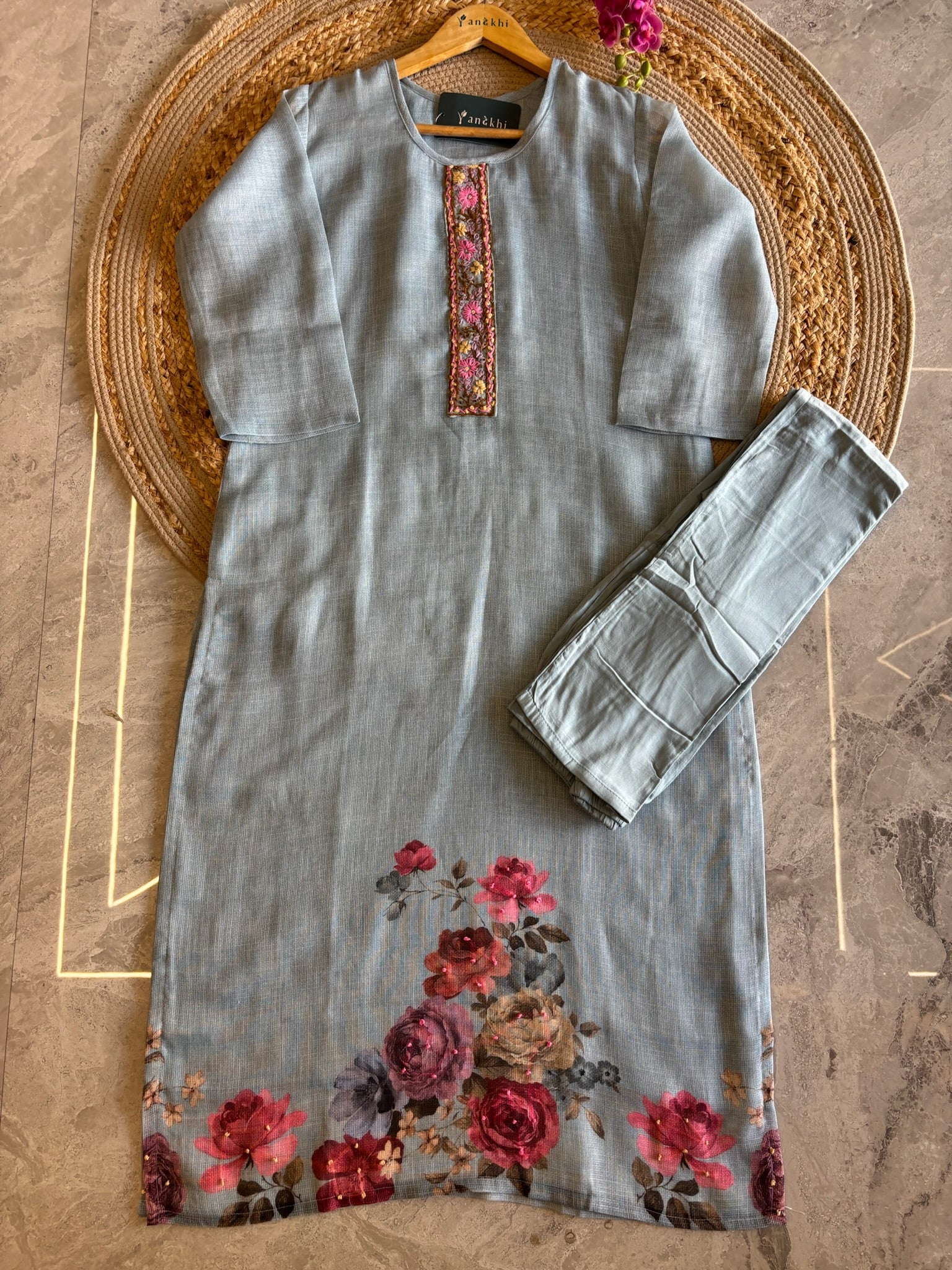 A4964- Linen Suit with Floral Printed Katha-Embellished Dupatta, paired with Pants.