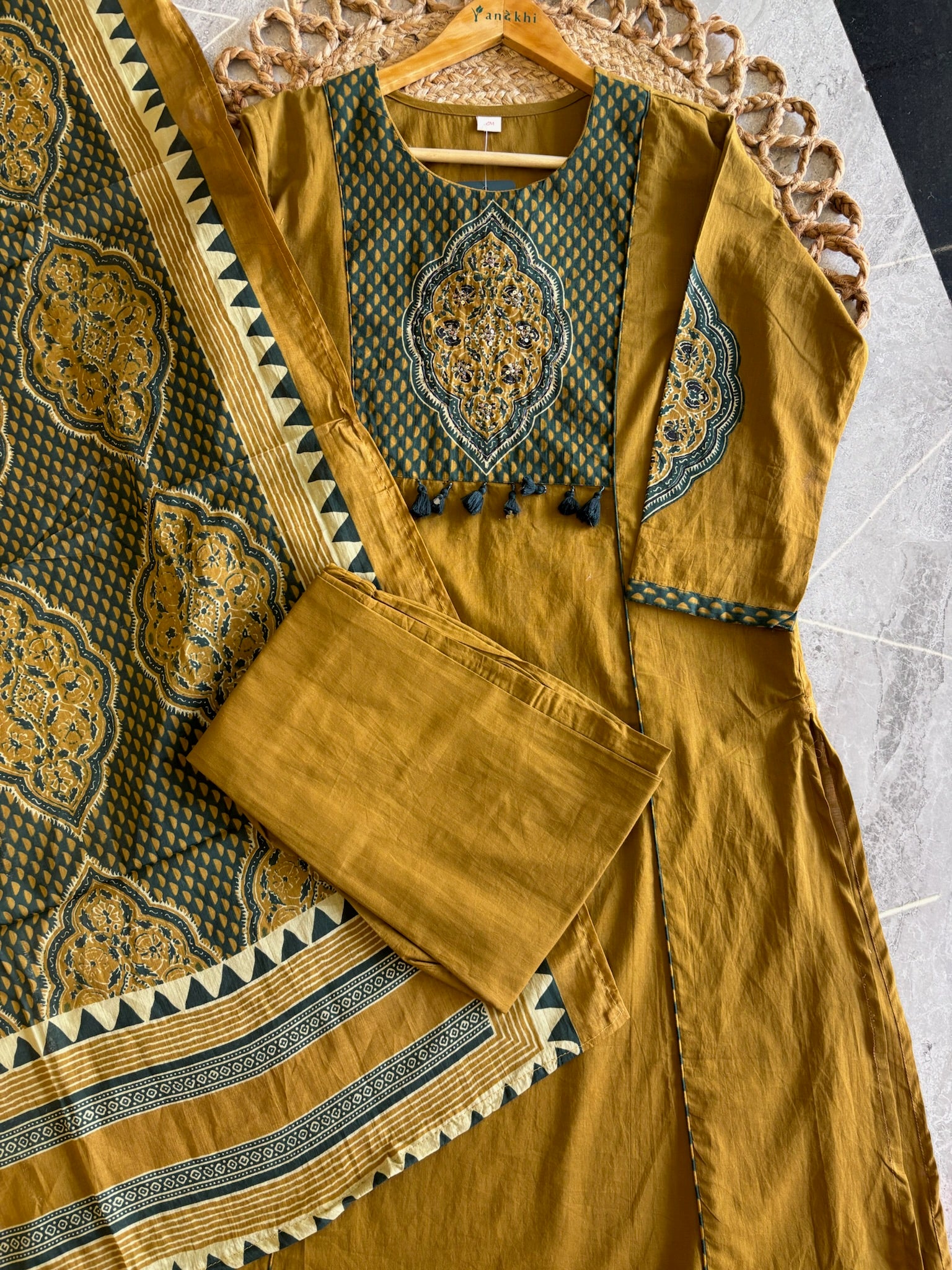 A2844- Pure Cotton Kurti with Statement Yoke & Printed Dupatta