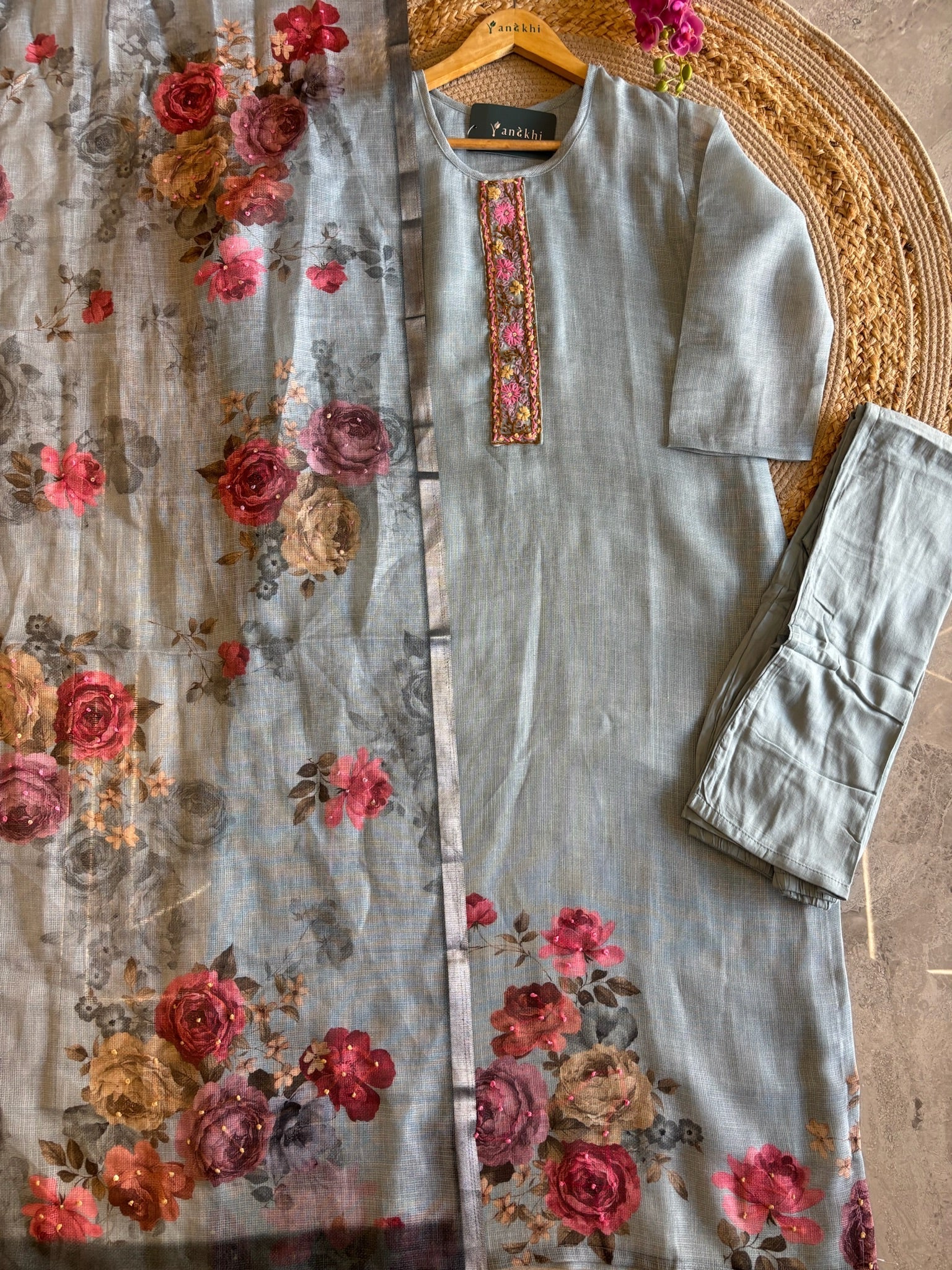 A4964- Linen Suit with Floral Printed Katha-Embellished Dupatta, paired with Pants.
