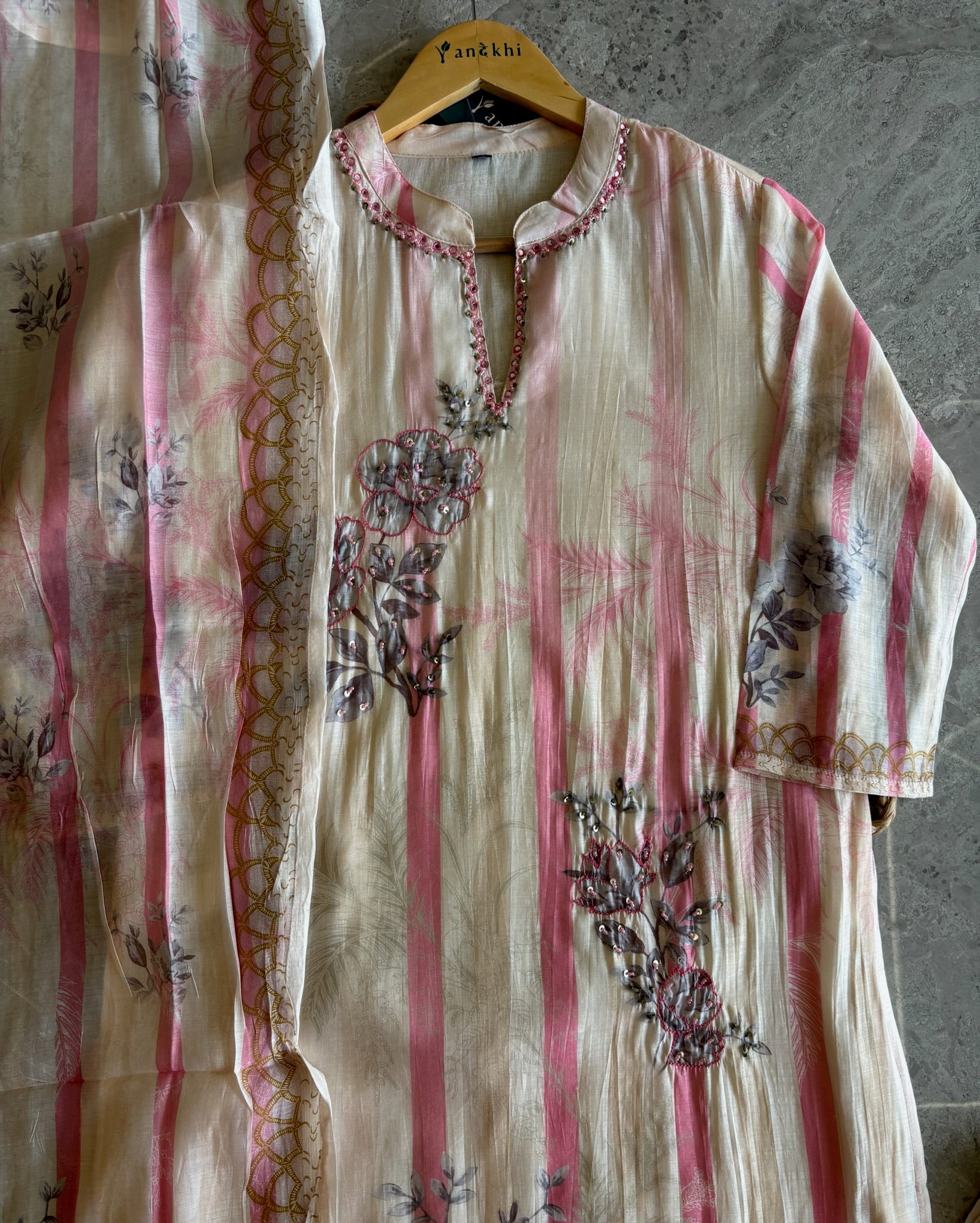 A3920- Muslin Kurti with Stripe Prints & Minimal Handwork detailing, paired with Pants & Dupatta