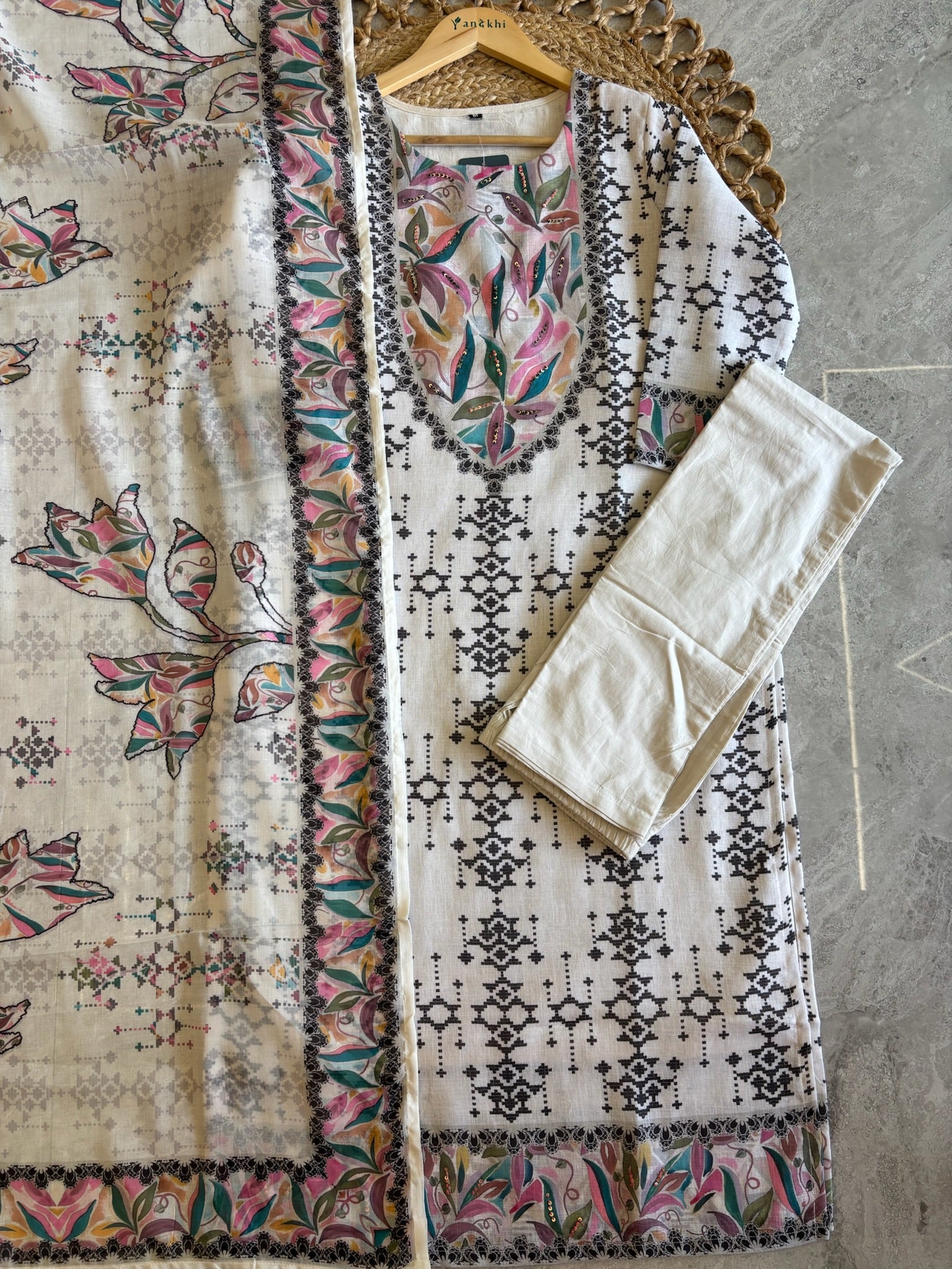 A4046- Linen Suit featuring Bold Black Geometric Prints & details, with Pants & a Printed Dupatta.